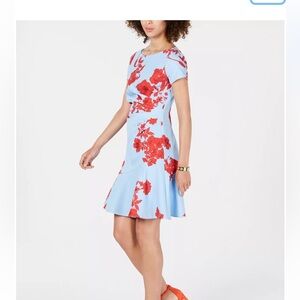 Adrianna Papell sheath floral ruffled hem dress short sleeve side drape / ruched